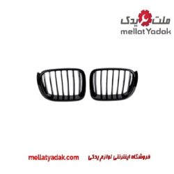 جلو پنجره بی ام و ایکس 4