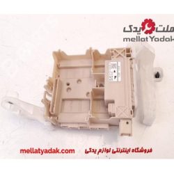 جعبه فیوز داخل اتاق هایلوکس