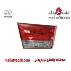 چراغ خطر روی صندوق چپ هیوندای سوناتا