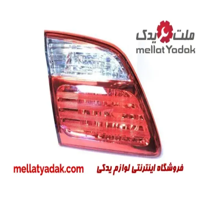 چراغ خطر روی صندوق راست