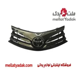 جلو پنجره کرولا